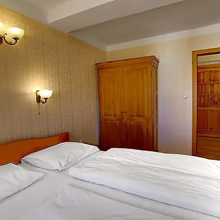 štekl - 3* Hrubá Skála