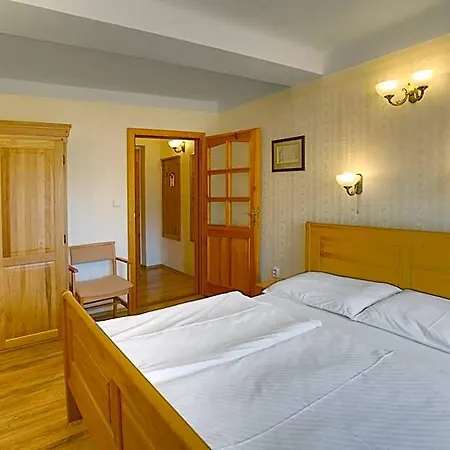 Stekl - Hotell 3*