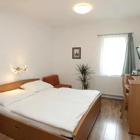 Hotell Stekl - Hrubá Skála