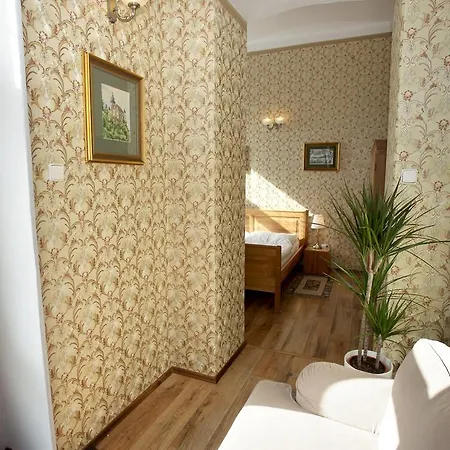 štekl - 3* Hrubá Skála