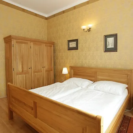 Stekl - Hotel Hruba Skala