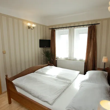 Hotell Stekl - Hrubá Skála