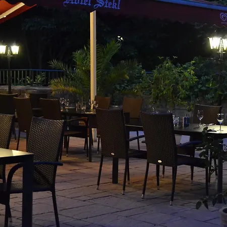 štekl - 3*