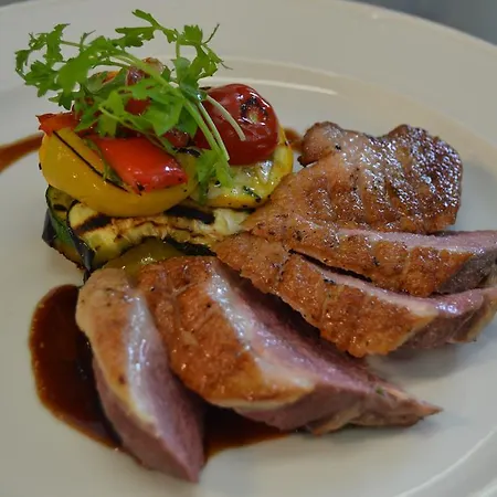 Stekl - Hotel Hruba Skala