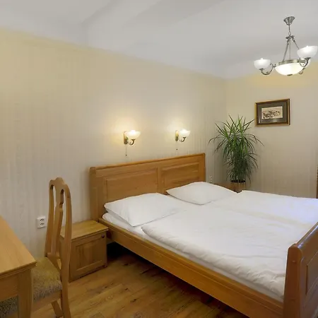 Hotell Stekl - Hrubá Skála