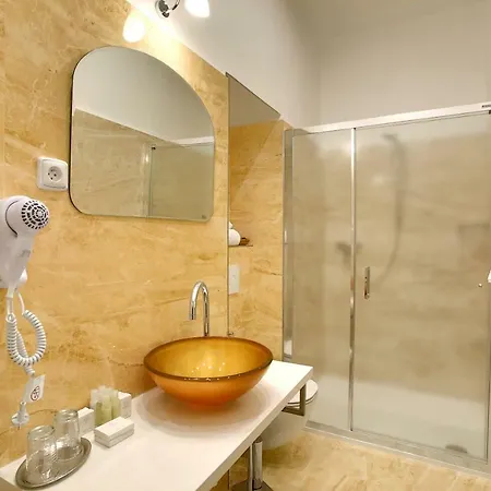 Stekl - Hotell 3*