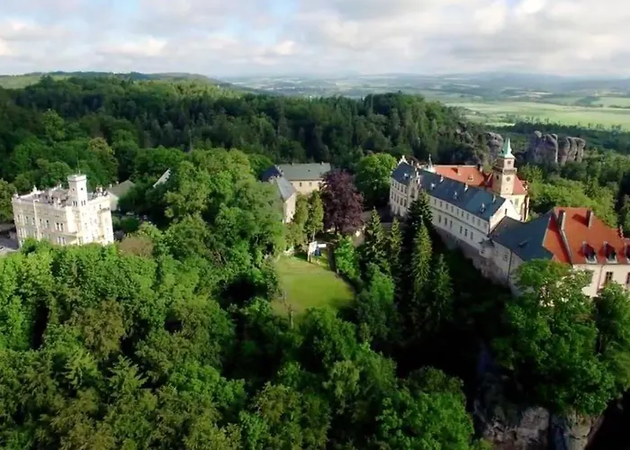 štekl - Hotel Hrubá Skála